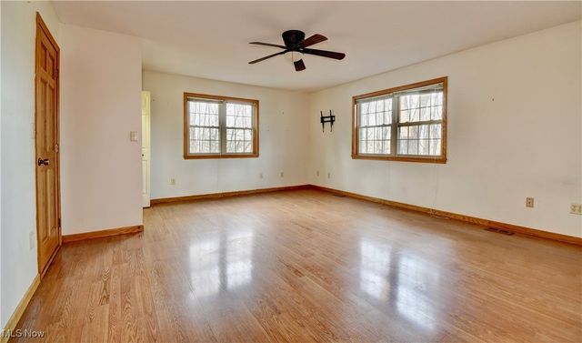 1451 Ridge Road NE, New Philadelphia, OH 44663