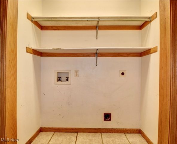 1451 Ridge Road NE, New Philadelphia, OH 44663