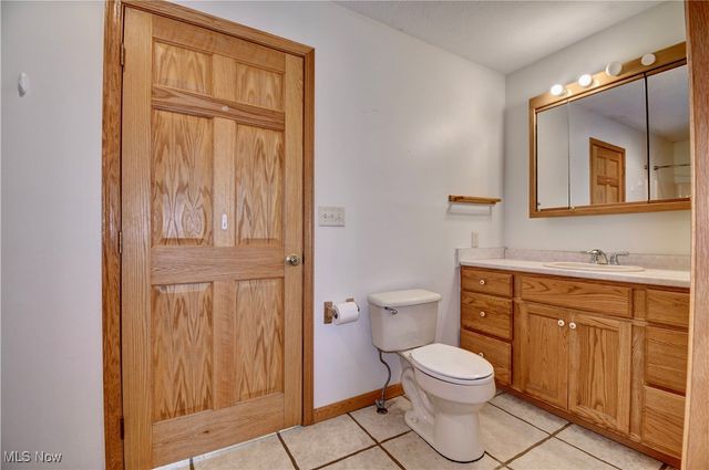 1451 Ridge Road NE, New Philadelphia, OH 44663