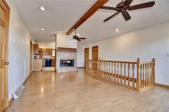 1451 Ridge Road NE, New Philadelphia, OH 44663