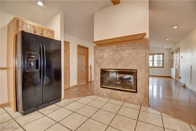 1451 Ridge Road NE, New Philadelphia, OH 44663