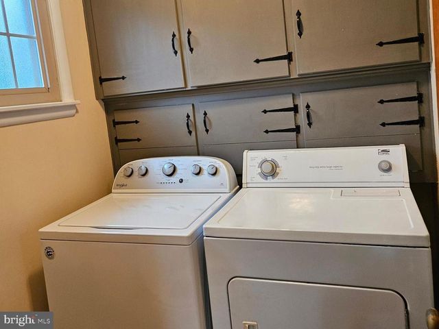 56 CHAPMAN AVE, Doylestown, PA 18901