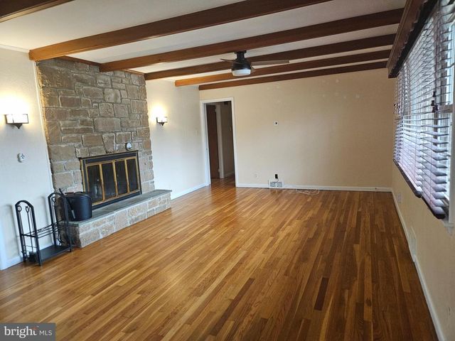 56 CHAPMAN AVE, Doylestown, PA 18901