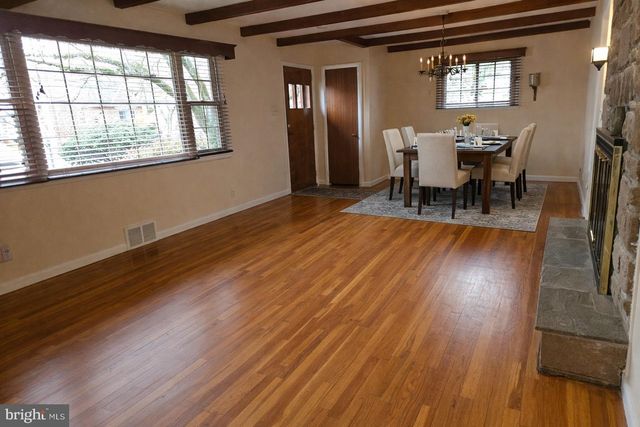 56 CHAPMAN AVE, Doylestown, PA 18901