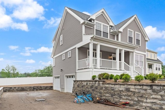 5 Jasmine Way, Bridgewater, MA 02324