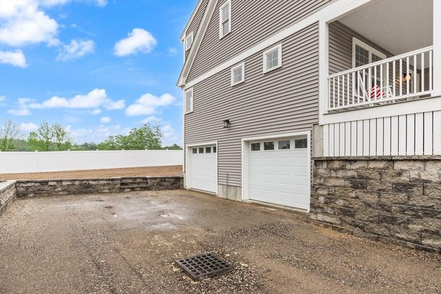 5 Jasmine Way, Bridgewater, MA 02324