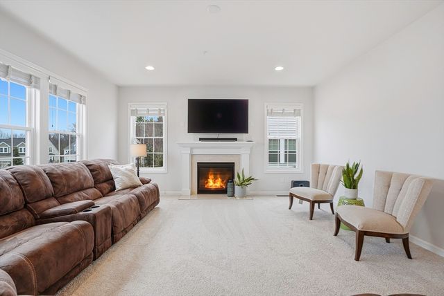 4 Grandview Drive 4, Hopkinton, MA 01748