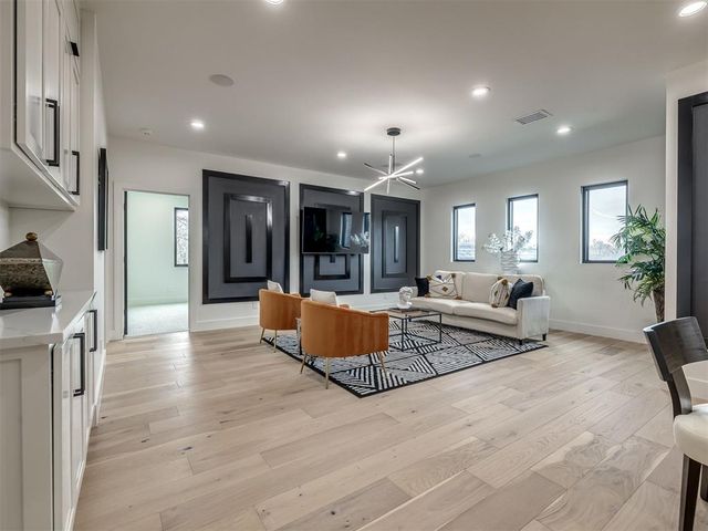 4400 Redbud Circle, Oklahoma City, OK 73111