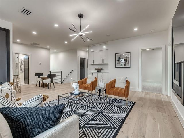 4400 Redbud Circle, Oklahoma City, OK 73111