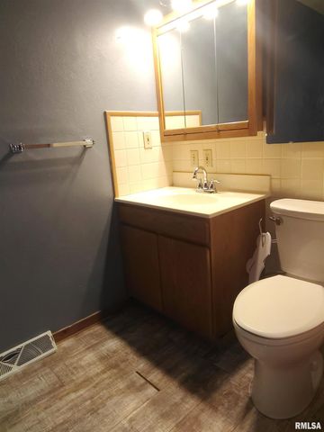 235 N SMITH Street, Prairie City, IL 61470