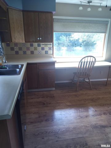 235 N SMITH Street, Prairie City, IL 61470