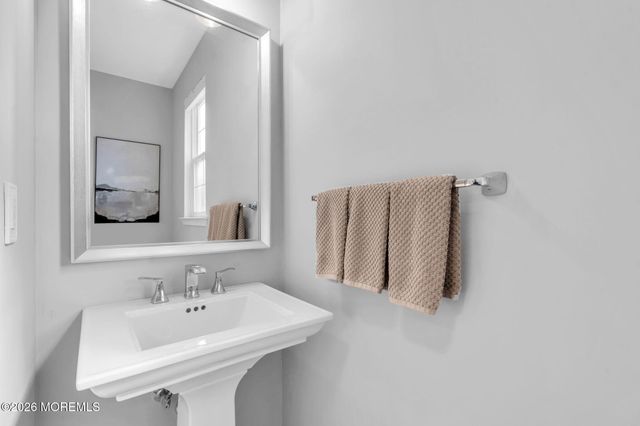 3 Exeter Pass, Colts Neck, NJ 07722