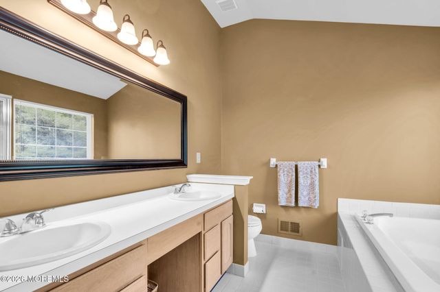 3 Exeter Pass, Colts Neck, NJ 07722