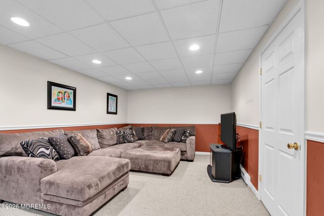 3 Exeter Pass, Colts Neck, NJ 07722