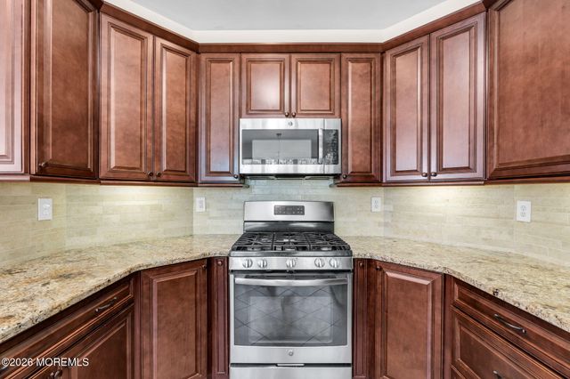 3 Exeter Pass, Colts Neck, NJ 07722