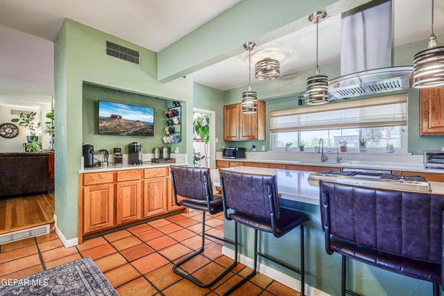 3712 SAN MATEO Lane, El Paso, TX 79902