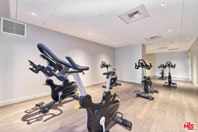 400 S Broadway 828, Los Angeles, CA 90013