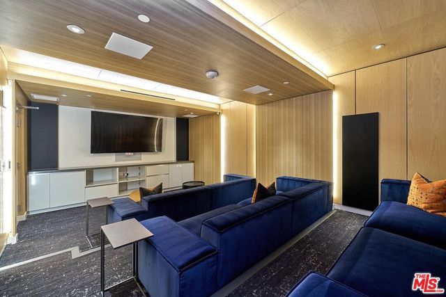 400 S Broadway 828, Los Angeles, CA 90013