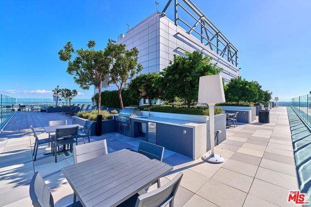 400 S Broadway 828, Los Angeles, CA 90013