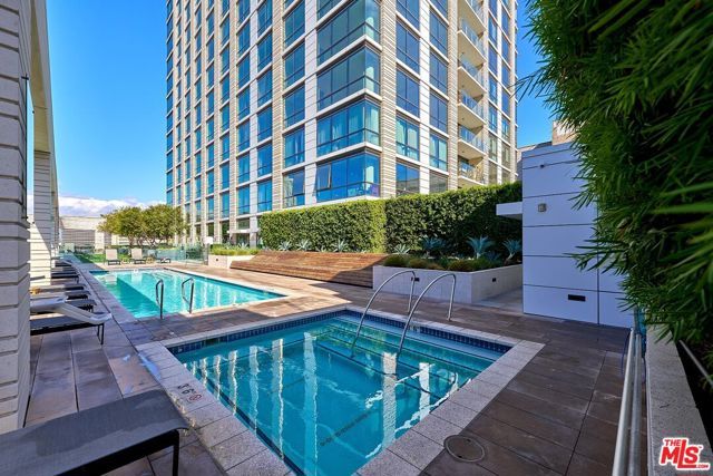 400 S Broadway 828, Los Angeles, CA 90013