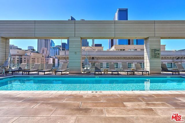 400 S Broadway 828, Los Angeles, CA 90013