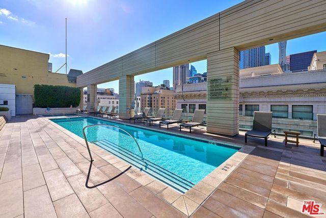 400 S Broadway 828, Los Angeles, CA 90013