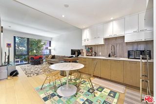 400 S Broadway 828, Los Angeles, CA 90013