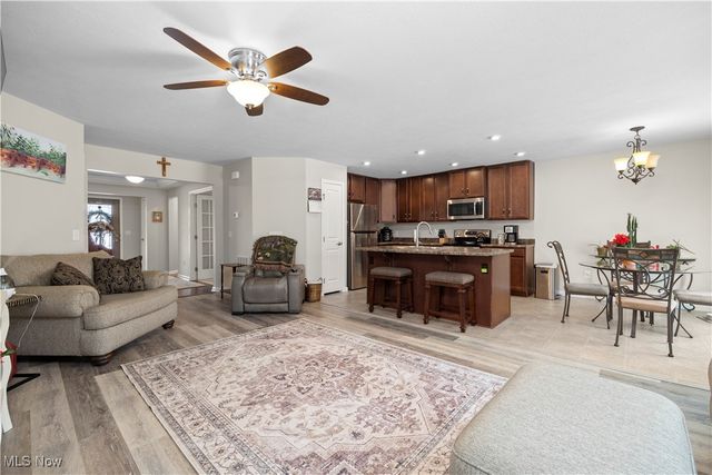 7537 Greenlawn Drive, North Ridgeville, OH 44039