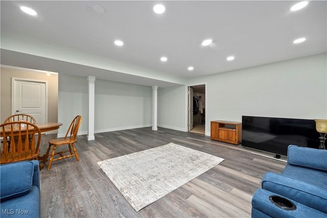 7537 Greenlawn Drive, North Ridgeville, OH 44039