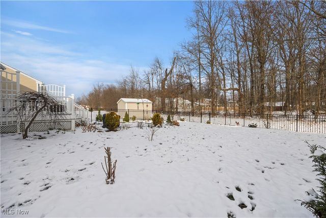 7537 Greenlawn Drive, North Ridgeville, OH 44039