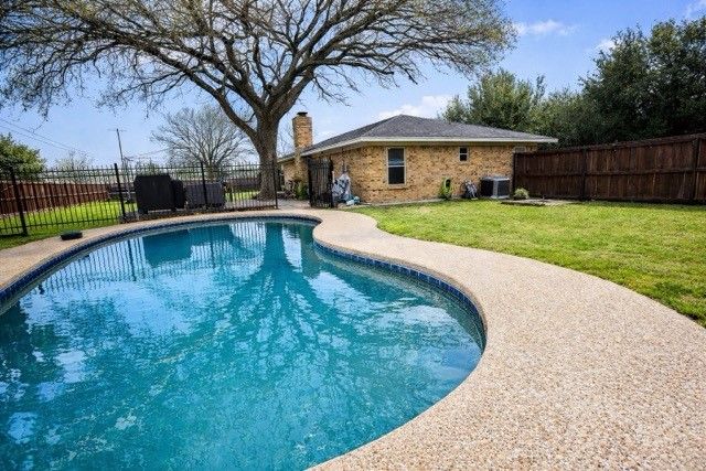 401 Allison Avenue, Groesbeck, TX 76642