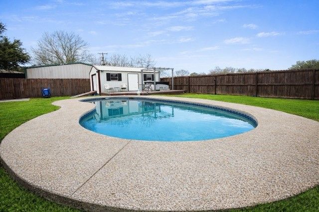 401 Allison Avenue, Groesbeck, TX 76642