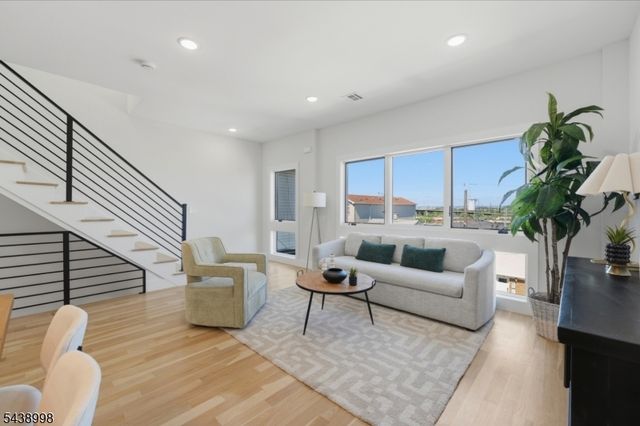 98 Western Ave 2, Jersey City, NJ 07307