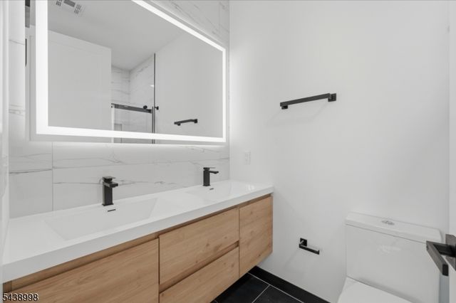 98 Western Ave 2, Jersey City, NJ 07307
