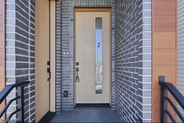 98 Western Ave 2, Jersey City, NJ 07307
