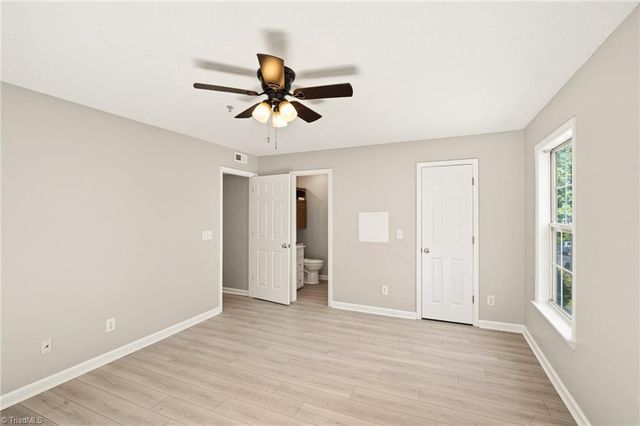 323 Ivy Glen Court, Winston-salem, NC 27127
