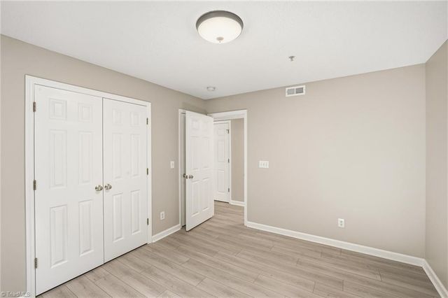 323 Ivy Glen Court, Winston-salem, NC 27127