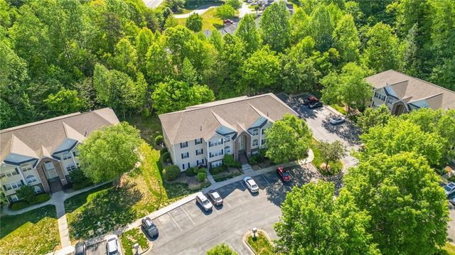 323 Ivy Glen Court, Winston-salem, NC 27127