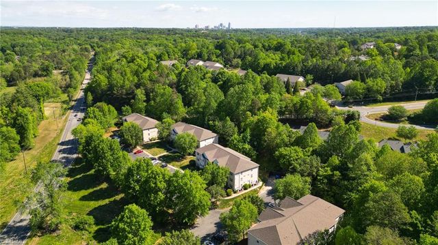 323 Ivy Glen Court, Winston-salem, NC 27127