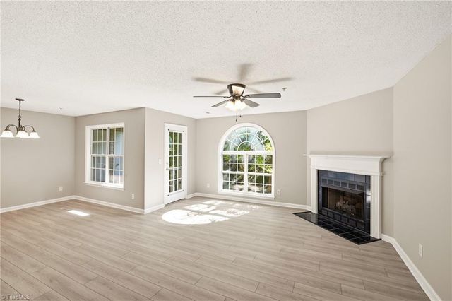 323 Ivy Glen Court, Winston-salem, NC 27127