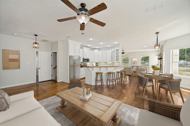 229 Quail Run Road, Valley View, TX 76272