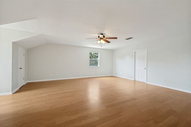 229 Quail Run Road, Valley View, TX 76272