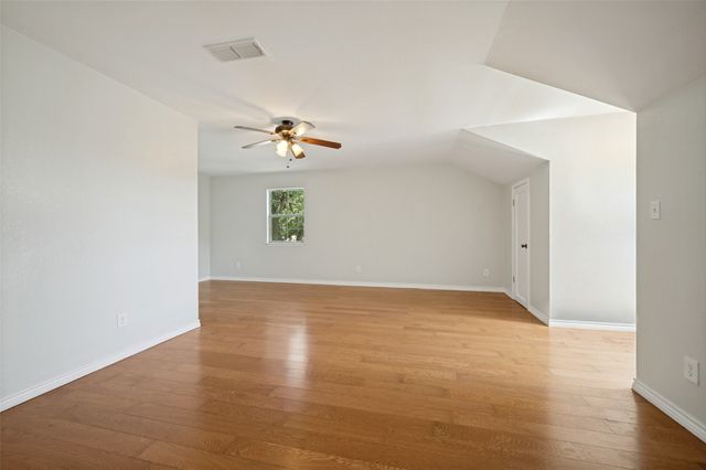 229 Quail Run Road, Valley View, TX 76272