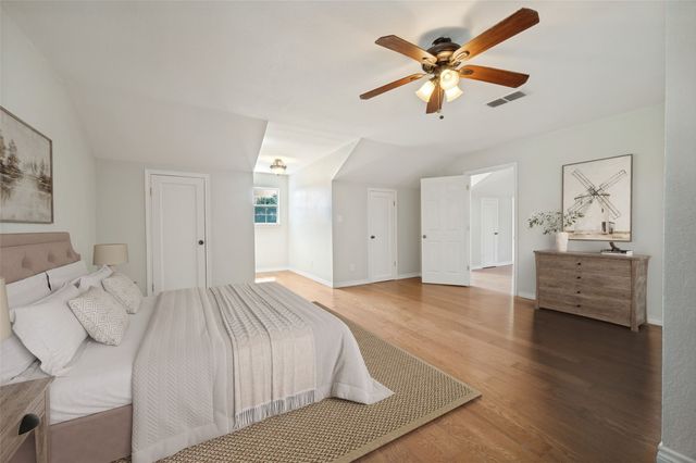 229 Quail Run Road, Valley View, TX 76272
