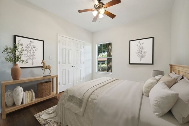 229 Quail Run Road, Valley View, TX 76272