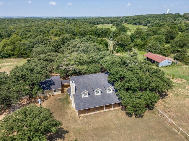 229 Quail Run Road, Valley View, TX 76272