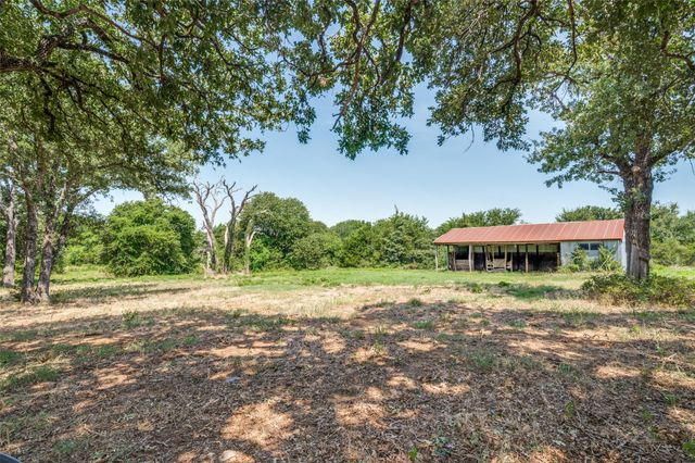 229 Quail Run Road, Valley View, TX 76272