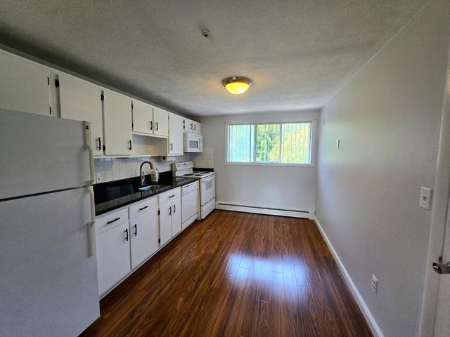 11 Woodcrest Ct 5, Weymouth, MA 02190