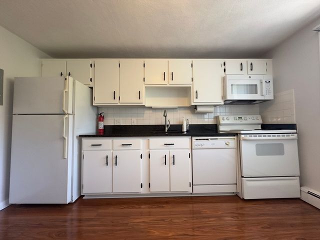 11 Woodcrest Ct 5, Weymouth, MA 02190