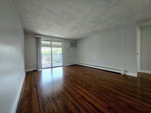 11 Woodcrest Ct 5, Weymouth, MA 02190